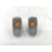 2PCS Side Wing Indicators Lights Case For TOYOTA Land Cruiser Kluger Prius RAV4