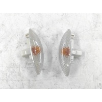 2PCS Fender Side Marker Turn Signal Light Indicator Light For Toyota YARIS Vitz 1999 - 2005